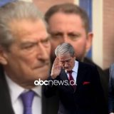 EKSKLUZIVE/ Sali Berisha përjashtohet përfundimisht nga PD. E ndjek i gjithë Komisioni i Rithemelimit. Kush ikën dhe kush mbetet i “zhveshur” në PD