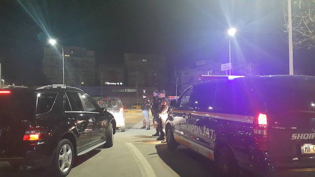 Sherr me thika, dy të plagosur në Korçë dhe Durrës