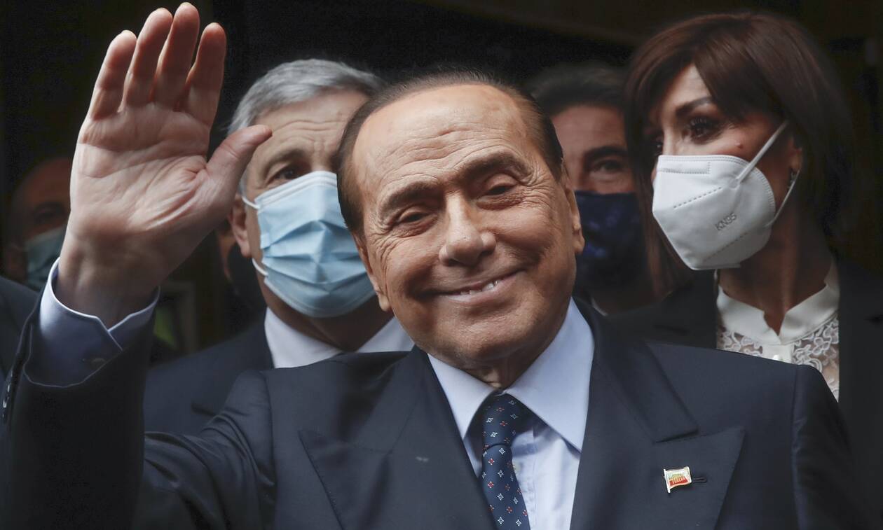 U tërhoq nga kandidatura për president, Berlusconi shtrohet në spital