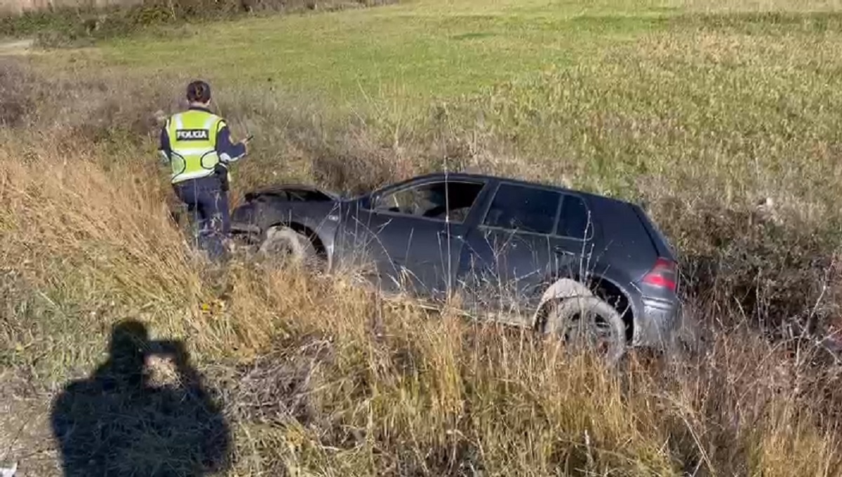 Parakalim i gabuar në Fushë-Krujë, përplasen 3 makina, njëra bie në kanal