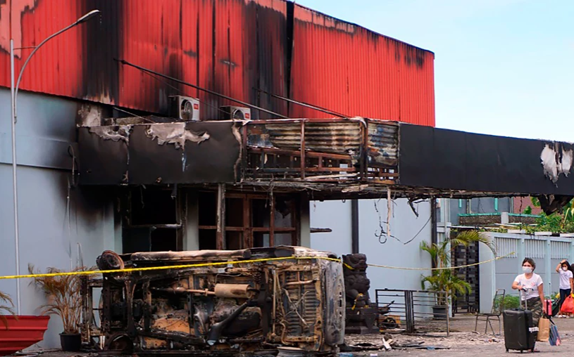 Zjarr në lokal në Indonezi, 19 të vdekur