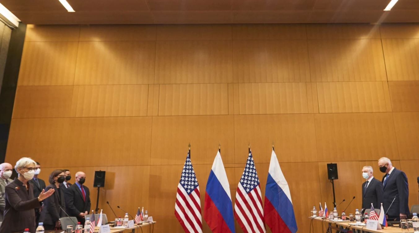 SHBA-ja dhe Rusia, qëndrime të kundërta për Ukrainën dhe sigurinë në Evropë