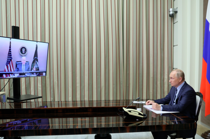 Përballja SHBA-Rusi: Çfarë duhet të presim në 2022?