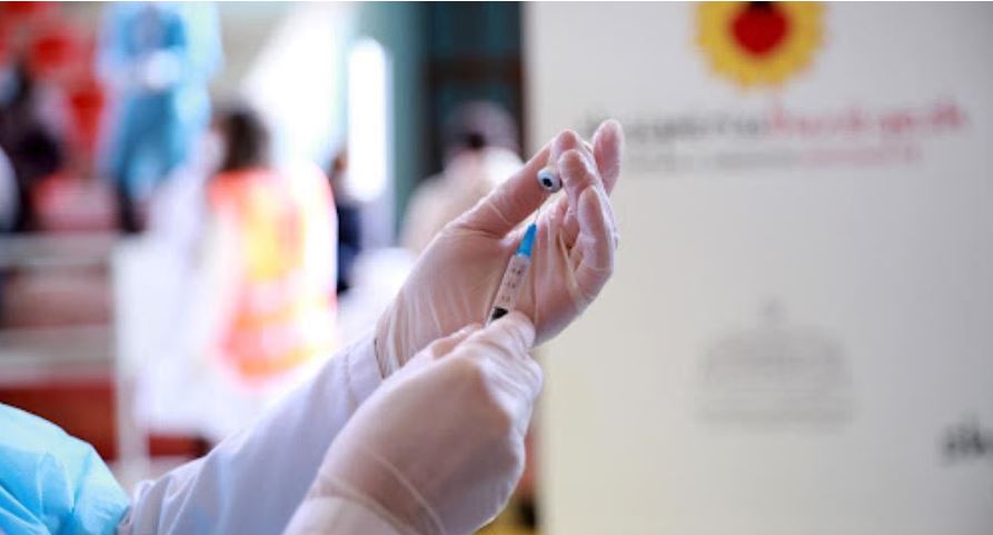 New measures come into force today, the categories that must have a vaccination certificate