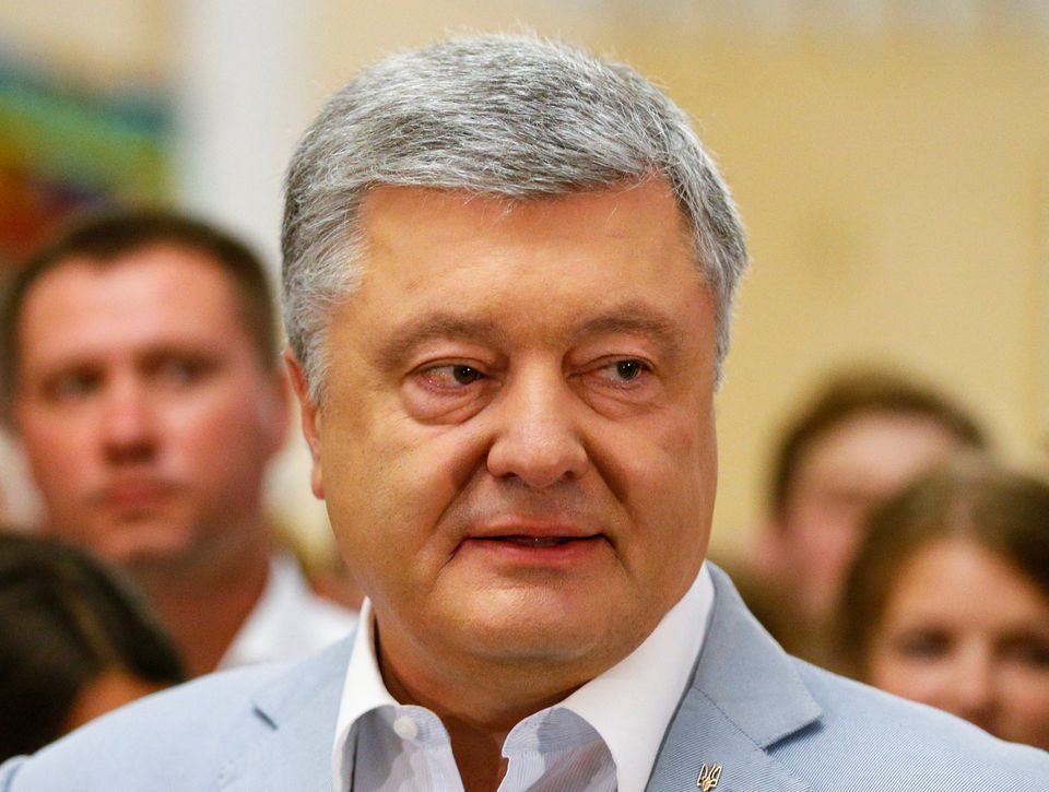 Gjykata ukrainase i ngrinë pasurinë ish-presidentit Petro Poroshenko