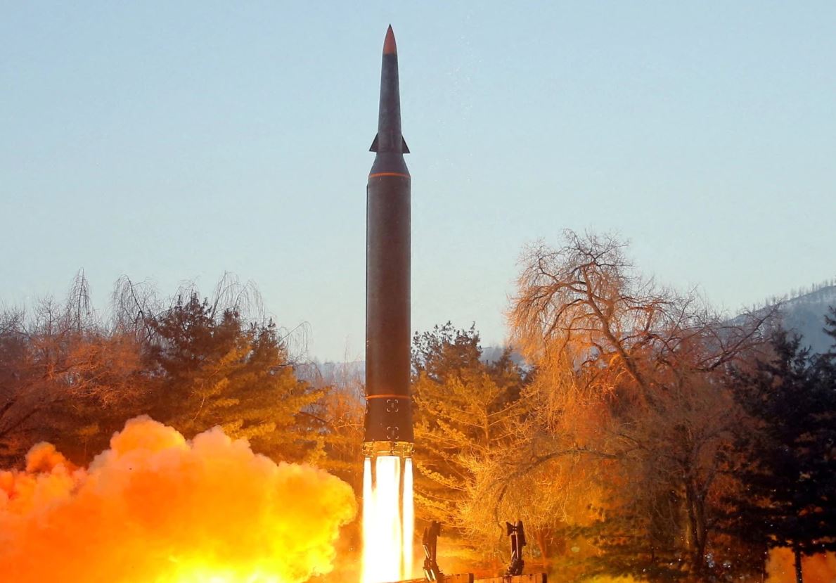 Koreja e Veriut lëshon një tjetër raketë