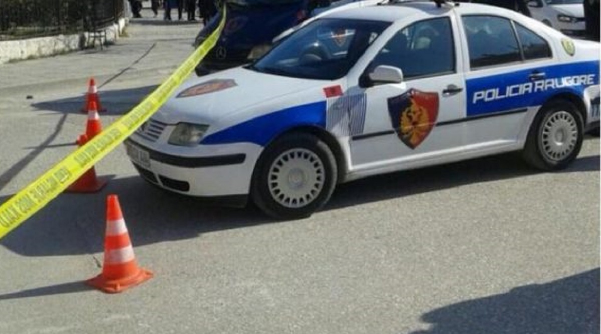 Aksident në Tiranë, një person në spital