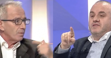 “S’kemi ardhur të dëgjojmë ty”, Artan Hoxha nxehet me Mark Markun, hedh shkopin: T’ju vijë turp