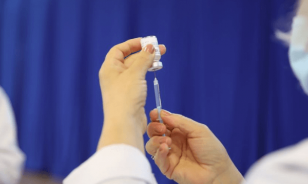 Rreth 23 mijë persona kanë marrë dozën përforcuese të vaksinës anti-COVID në Kosovë