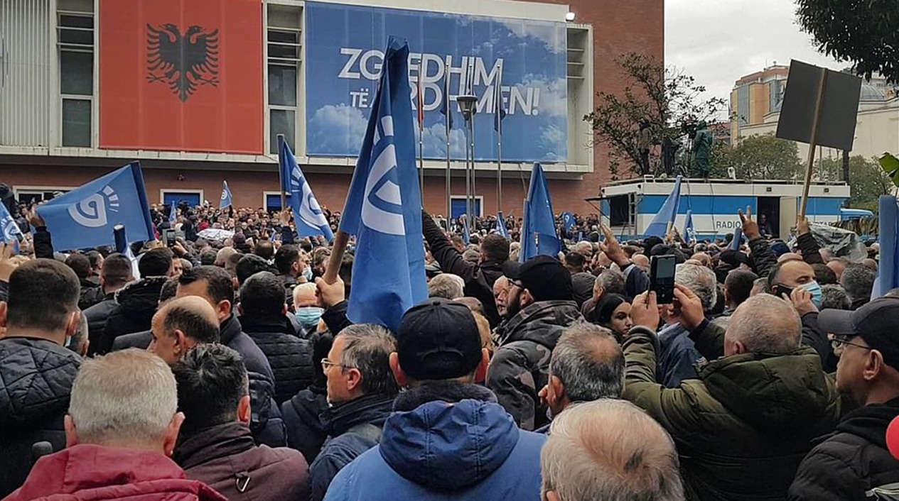 Dhunë në PD, Patozi: Ta gëzojnë “fitoren”, se e kanë merituar plotësisht