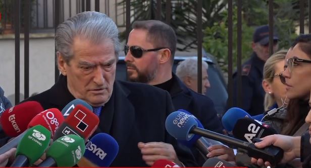 Berisha rinis “Foltoret” nga Shkodra, zbulon hapat që do ndjekë tani e tutje, përgjigje edhe për Escobarin