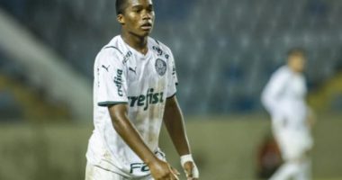 VIDEO/ Klubet e mëdha “çmenden” nga talenti 15-vjeçar