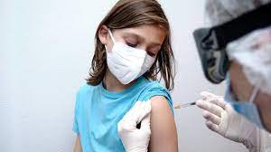 OBSH rekomandon reduktimin e dozës së Pfizer për fëmijët 5-11 vjeç
