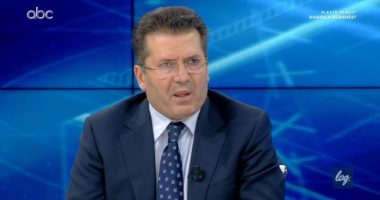 A është thirrur nga ambasada? Mediu flet për qëndrimin pas shpalljes non grata të Berishës