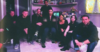 Çudit këngëtarja e njohur, organizon një “funeral” për muzikën e saj