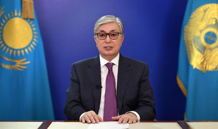 Presidenti i Kazakistanit: Hendeku mes të pasurve dhe të varfërve shkaktoi protestat vdekjeprurëse