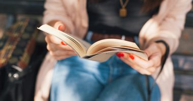 “Hapni librat dhe mbyllni këmbët”, ministrja bën deklaratën e bujshme