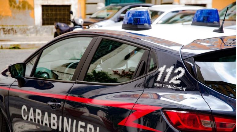 Në kërkim për trafik droge, policia e gjen shqiptarin në shtëpinë e të dashurës