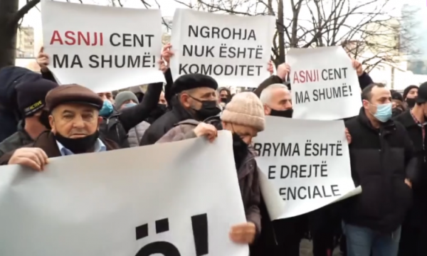 Rritja e çmimit të energjisë, qytetarët e Prishtinës ngrihen në protestë
