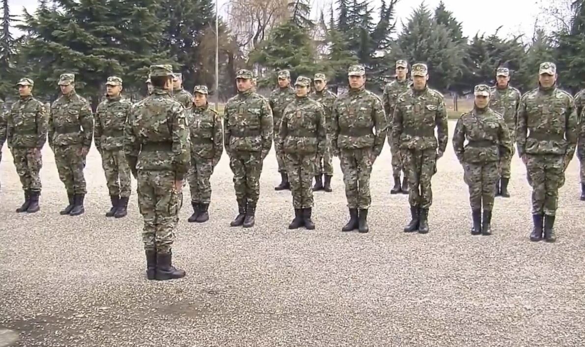 Diskriminimi në ushtri, koloneli shqiptar në Maqedoni: Nuk jemi të përfaqësuar aq sa duhet