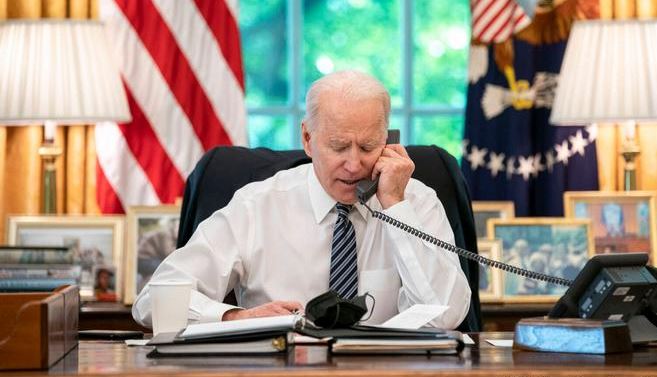 Biden i premton mbështetje Ukrainës