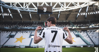 Juventus i vendos çmimin, Vlahovic pranë largimit nga bardhezinjtë
