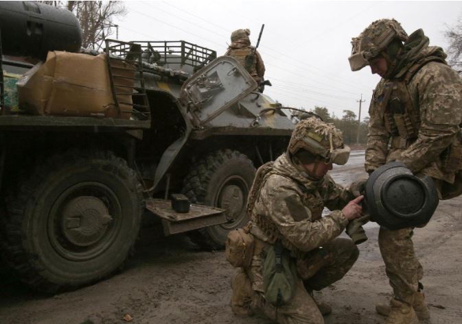 BE ashpërsoi sanksionet duke blerë armë për Ukrainën, Rusia: Sjellje armiqësore