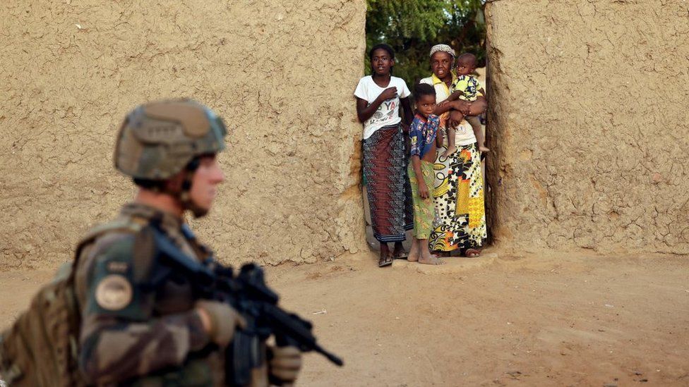 Ambasadori francez dëbohet nga Mali