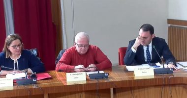 Këlliçi “zë ngushtë” administratoren e inceneratorit të Tiranës: 804 milionë lekë për udhëtime në pandemi?