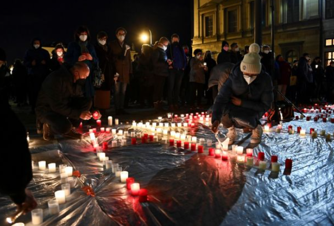 Jeta pas pandemisë, skenarët për vaksinat dhe maskat