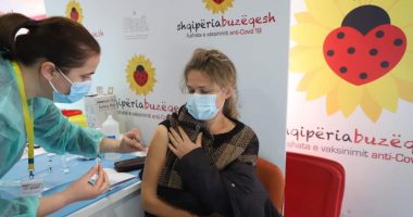 Doza e tretë e vaksinimit anti-Covid, ministria e Shëndetësisë: Efektet anësore që mund të keni