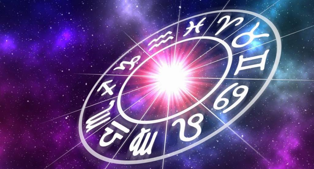 “Viti i Ri do të vijë me maturi”, mësoni parashikimin e yjeve për ditën e fundit të 2022