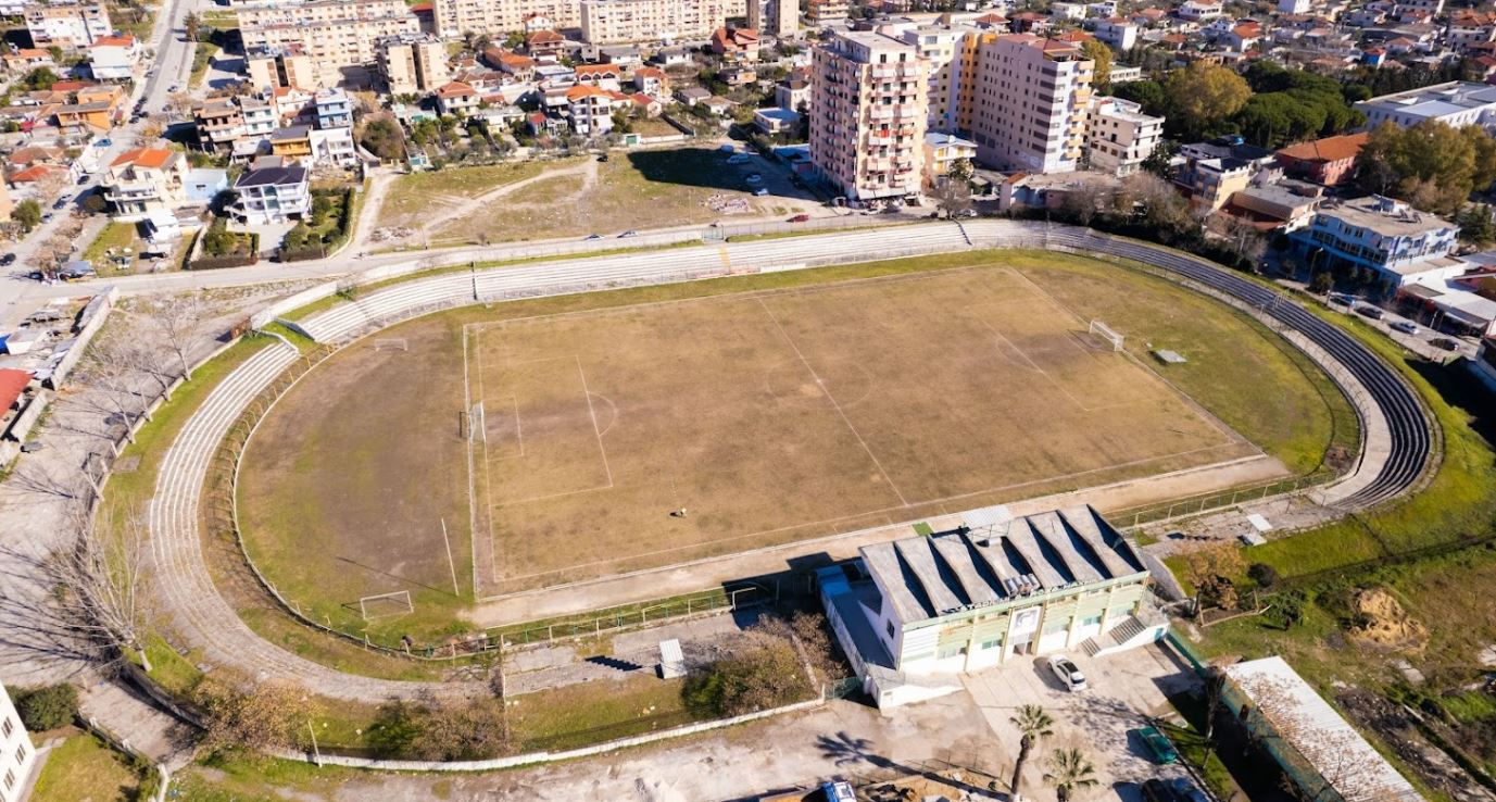 Lushnja me kompleks të ri futbolli, Duka: Do investojmë në 3 fusha të reja