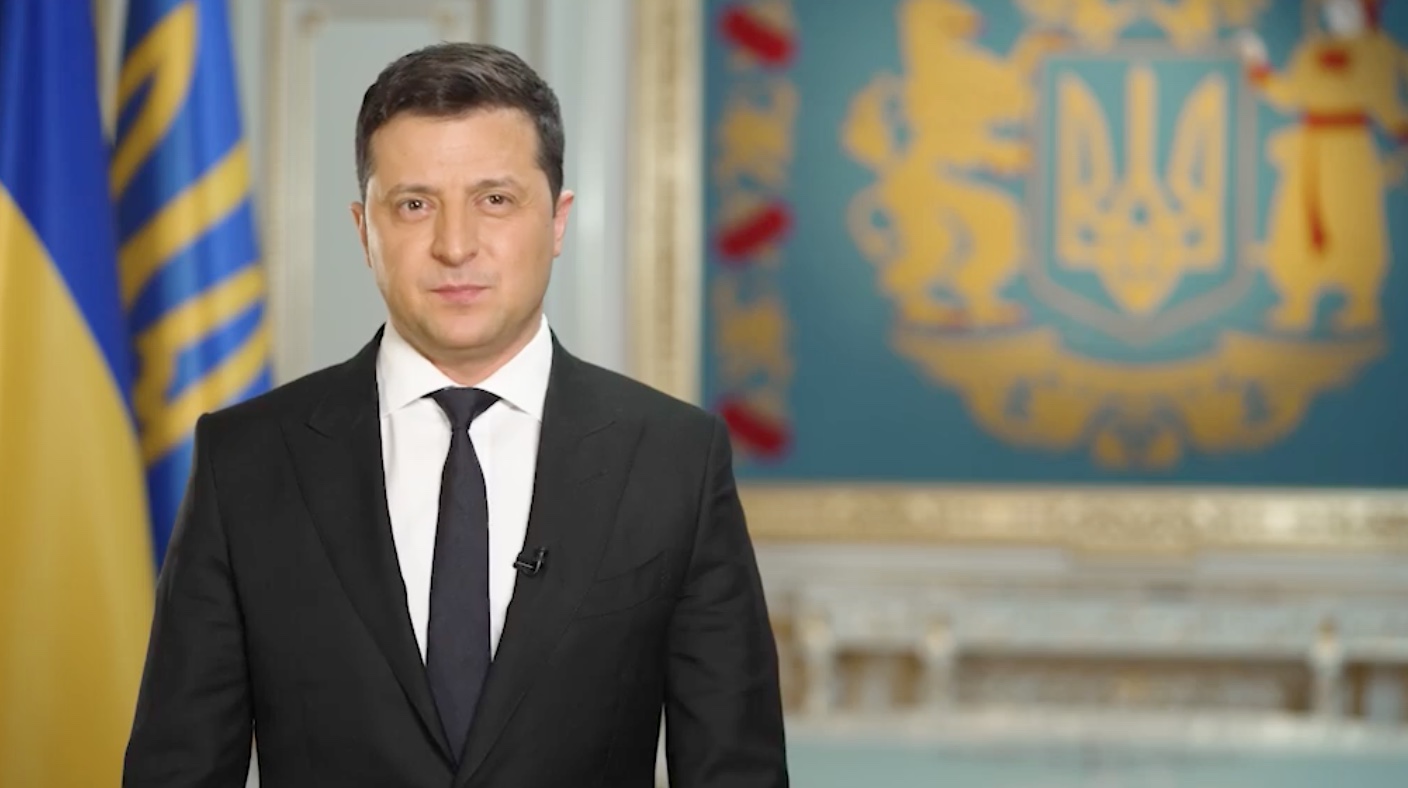 Presidenti ukrainas poston video, mohon se ka bërë thirrje për dorëzim