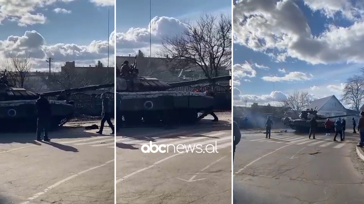 VIDEO/ Në mbrojtje të vendit të tyre, ukrainasit i ndalojnë tanket ruse me trup
