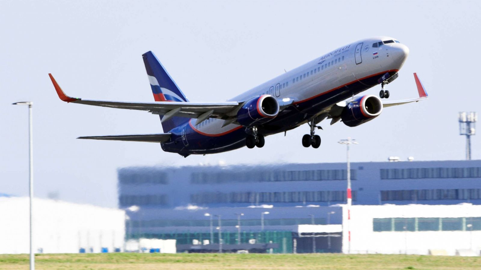 Gjermania ka urdhëruar ndalimin e hyrjes së avionëve rusë në hapësirën ajrore të vendit