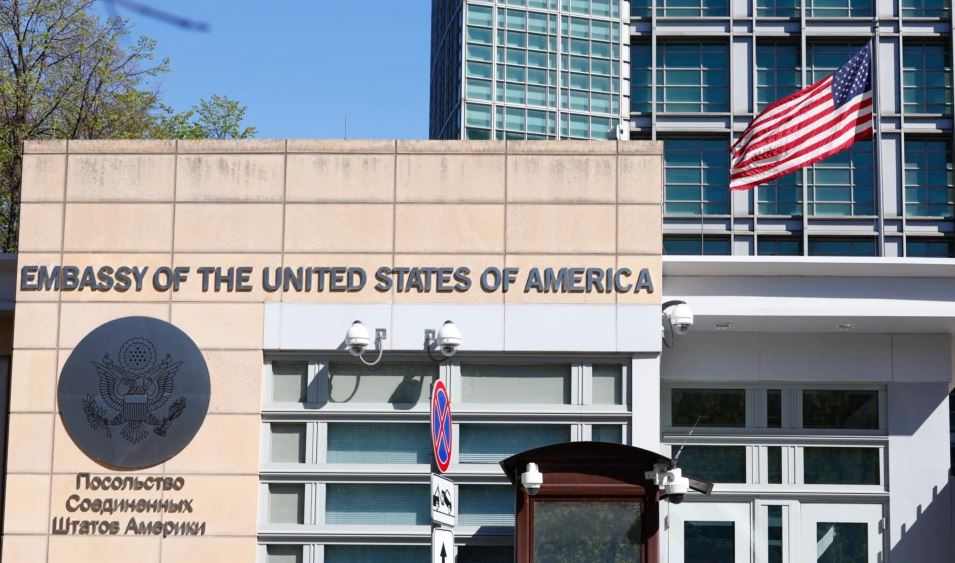 Ambasada e Shteteve të Bashkuara paralajmëron amerikanët në Rusi për sulme të mundshme