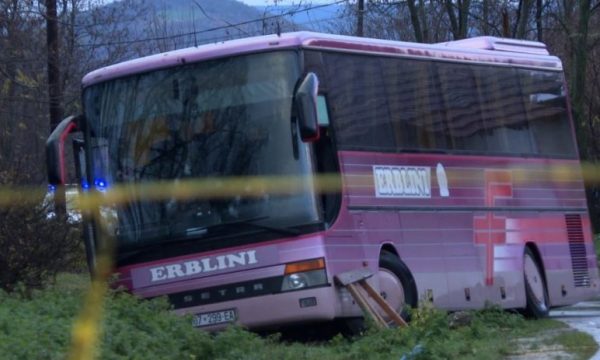 Vrasja e trefishtë në Gllogjan, Prokuroria e Pejës jep detaje për të dyshuarin që u arrestua sot