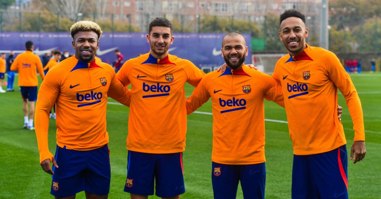 “4 fantastikët” e Barcelonës janë gati, Xavi mbështetet tek ata