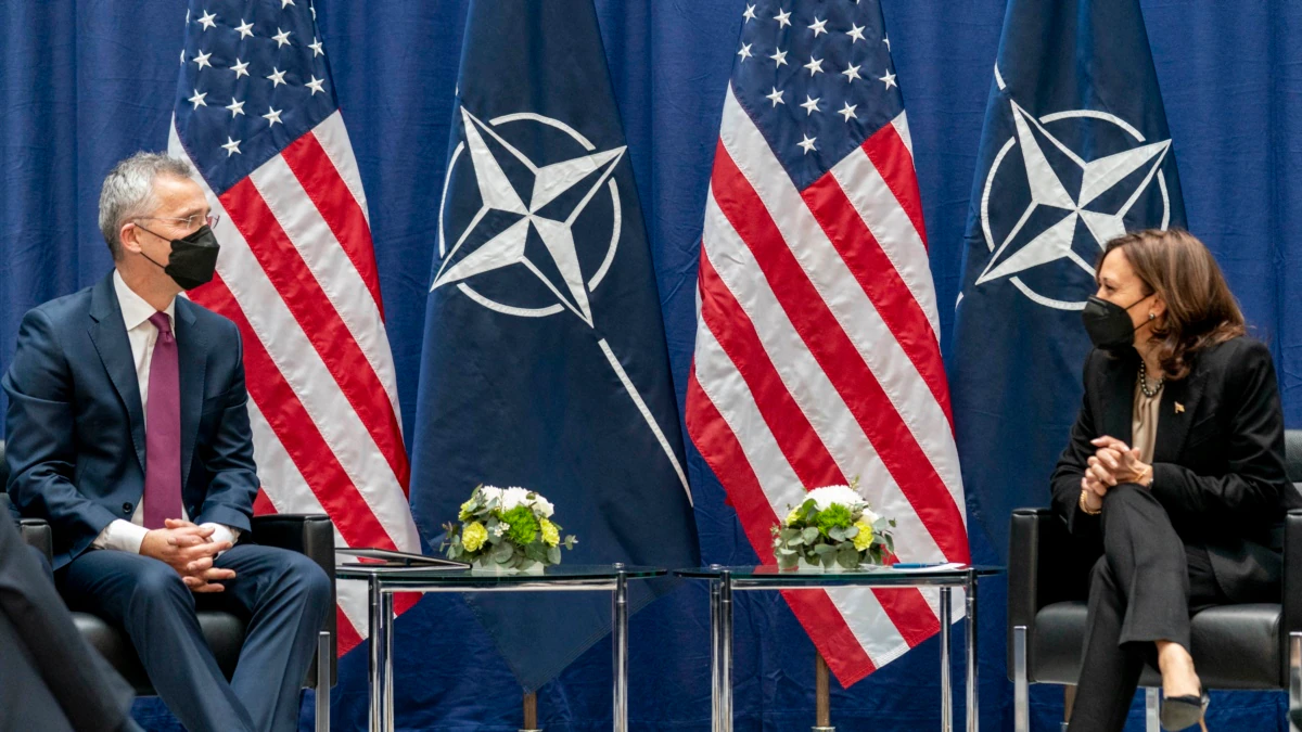 SHBA, NATO vazhdojnë përpjekjet diplomatike për të parandaluar një sulm të mundshëm rus ndaj Ukrainës