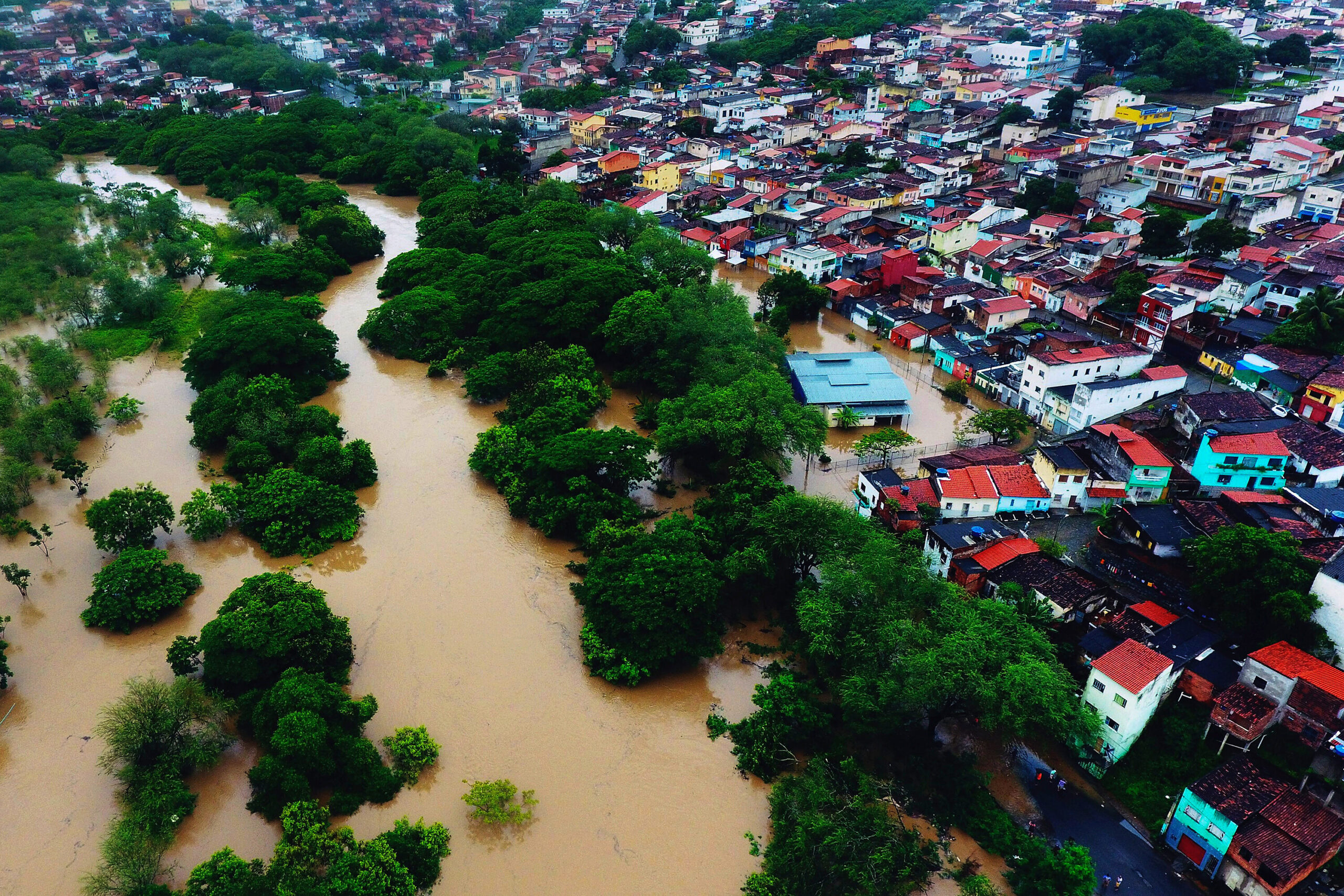 18 viktima nga shirat e rrëmbyeshëm në Brazil