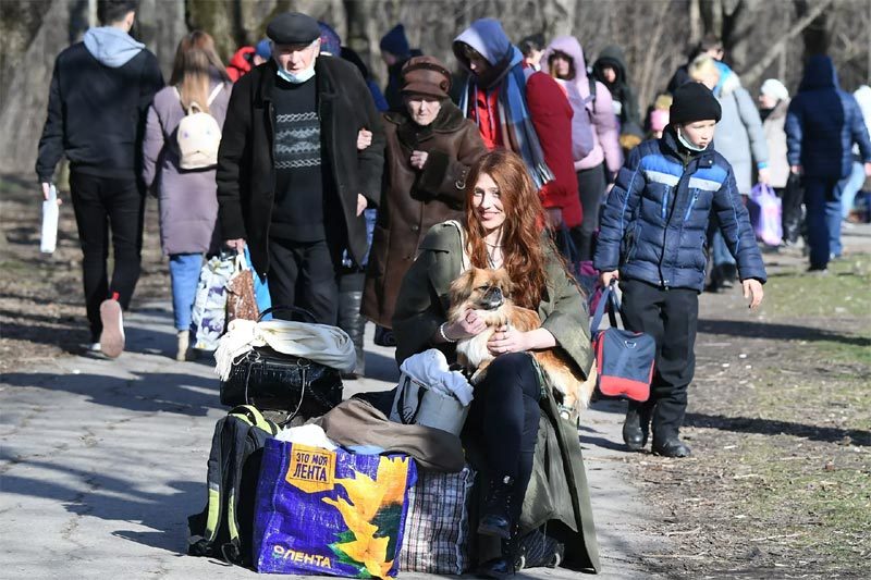 SHBA paralajmëron krizë refugjatësh: Pushtimi rus mund të zhvendosë 5 milionë ukrainas