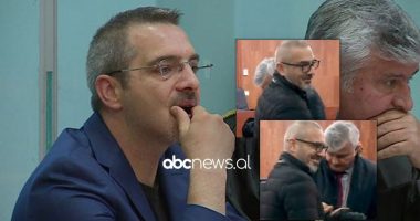 FOTOLAJM/ U dënua me burg, Saimir Tahiri e pret vendimin i qeshur
