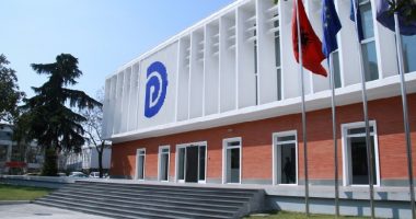 Miratohen 6 kandidaturat për kreun e ri të FRPD, zgjedhjet më 1 tetor