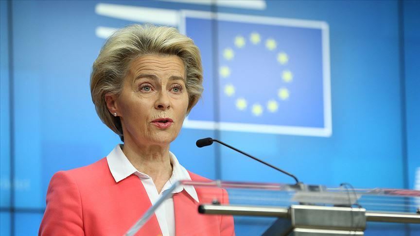 Von der Leyen: Moska duhet të vërtetojë pretendimet se ka tërhequr trupat ushtarakë nga kufiri me Ukrainën