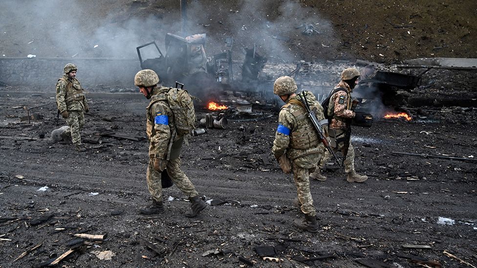 Zyrtari amerikan: SHBA është ende kundër ofrimit të avionëve ushtarakë për Ukrainën