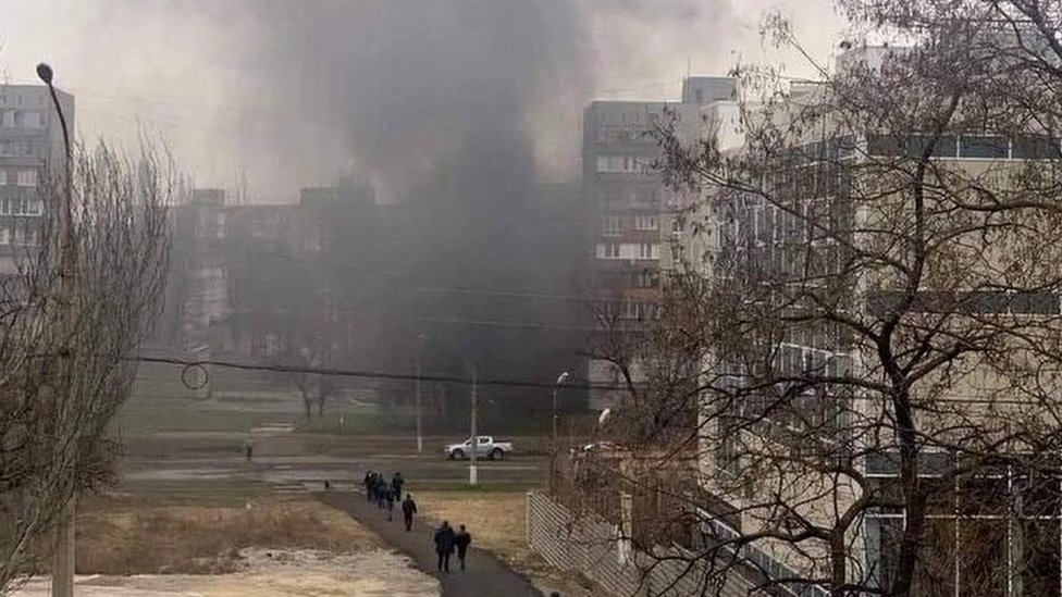 Lufta në Ukrainë, banori i Mariupol: Dëgjoj bombardime çdo tre minuta