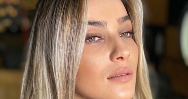 FOTO/Humbi binjakët që priste, Delinda Disha gjen forcën dhe kthehet në teatër në gjendje të rënduar