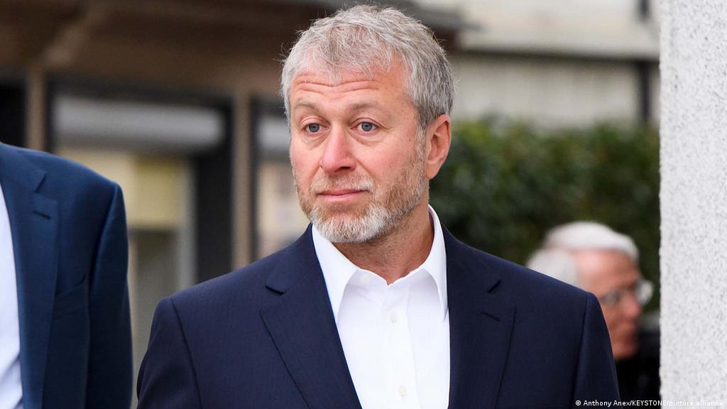 U helmua, Abramovich merr pjesë në bisedimet e paqes Rusi-Ukrainë, si është gjendja e tij shëndetësore