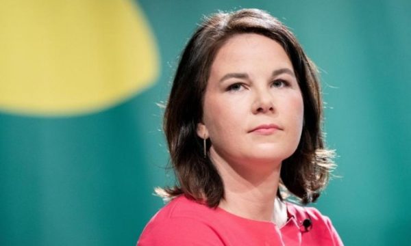 Kryediplomatja gjermane: Sado që po na copëtohet zemra, NATO s’mund të ndërhyjë në këtë luftë